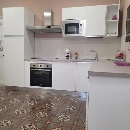 Domo Azuni Appartement *